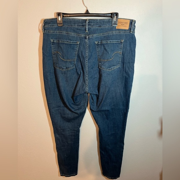 Levi Strauss Gold Signature Mid Rise Skinny Jeans - Picture 6 of 6